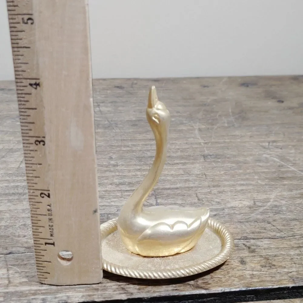 Unbranded vintage swan